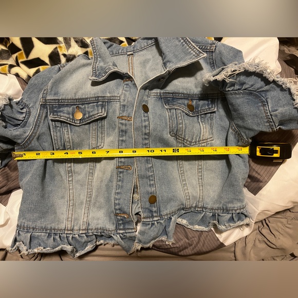 Miss Moly Women’s Denim Jacket Ruffle Sleeve Button Down Distressed Cropped NWOT - Picture 10 of 10